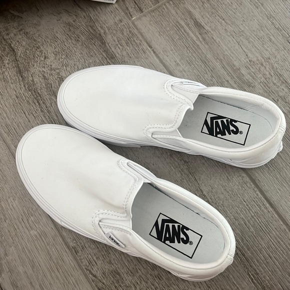 white vans size 4.5